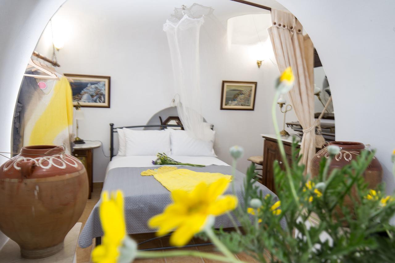 Mylopetres Traditional Houses Finikia Oia  Luaran gambar