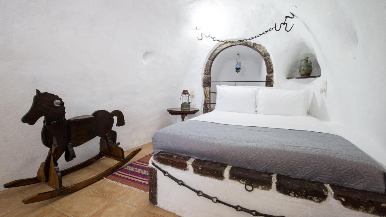 Mylopetres Traditional Houses Finikia Oia  Luaran gambar