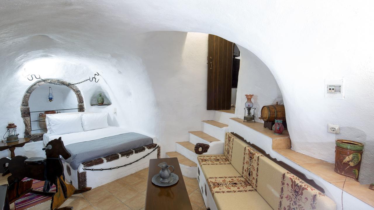 Mylopetres Traditional Houses Finikia Oia  Luaran gambar