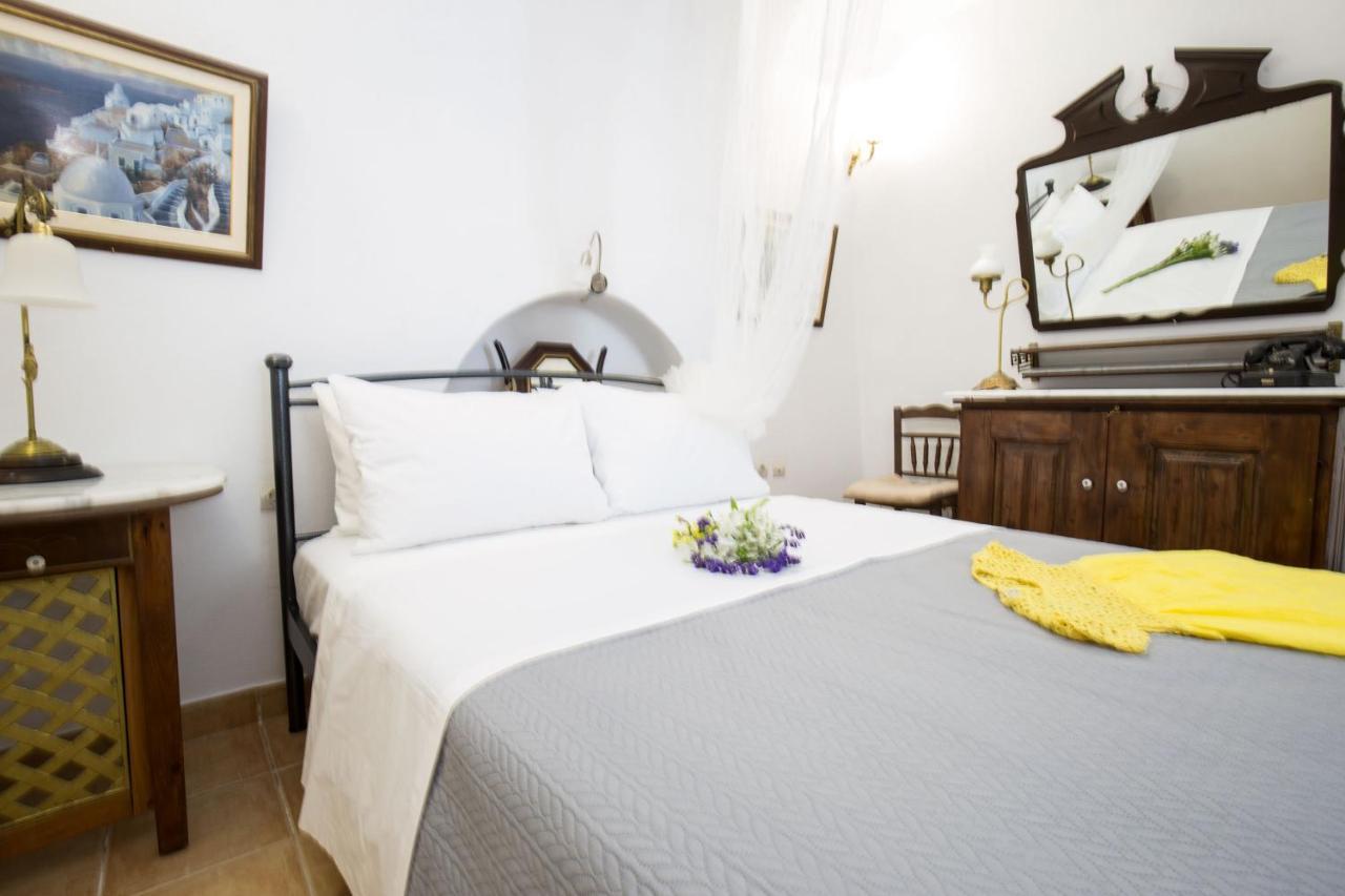 Mylopetres Traditional Houses Finikia Oia  Luaran gambar